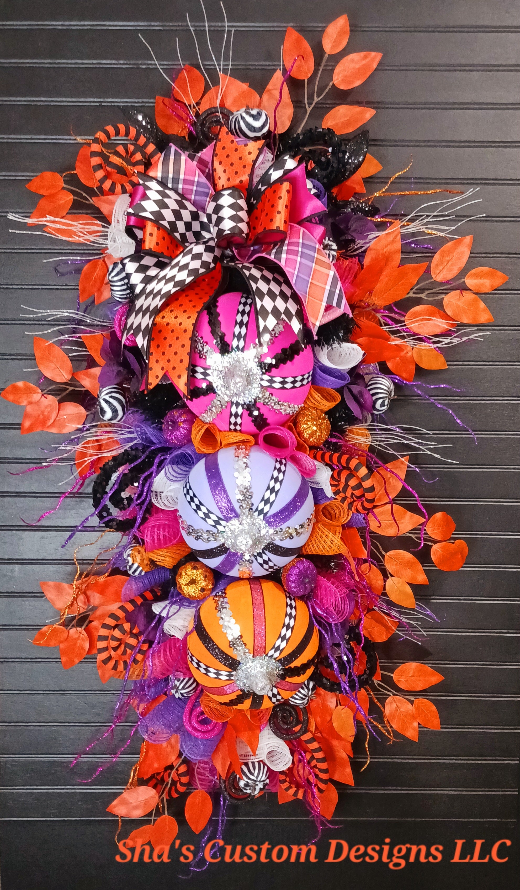 Glam Pumpkin Swag Wreath: Harlequin Halloween Decor