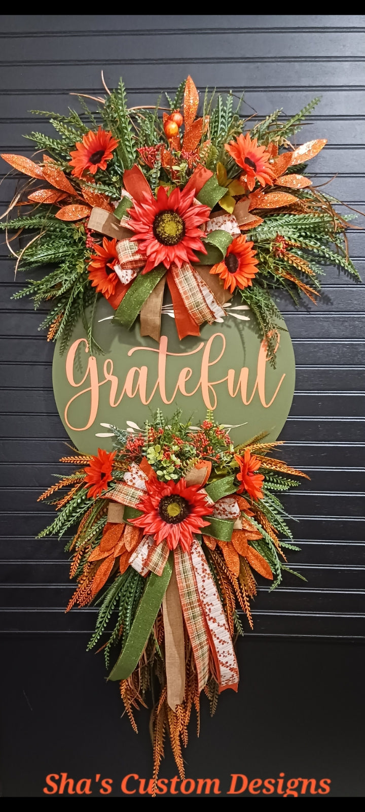 Grateful Sunflower Doorhanger Wreath: Olive Autumn Decor